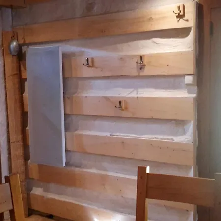 Chalet De 2 Chambres Avec Terrasse Amenagee Et Wifi A Ger De A 4 Km Des Pistes *