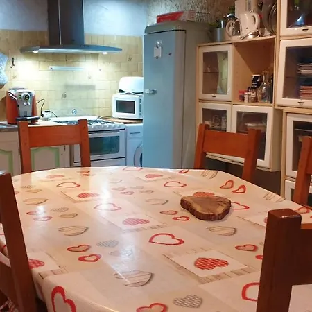 Chalet De 2 Chambres Avec Terrasse Amenagee Et Wifi A Ger De A 4 Km Des Pistes *