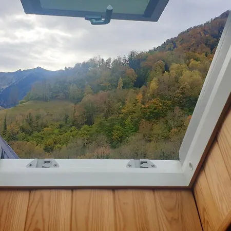 Chalet De 2 Chambres Avec Terrasse Amenagee Et Wifi A Ger De A 4 Km Des Pistes *