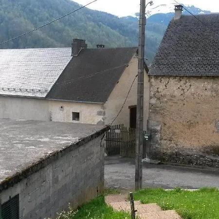 Chalet De 2 Chambres Avec Terrasse Amenagee Et Wifi A Ger De A 4 Km Des Pistes Boutx
