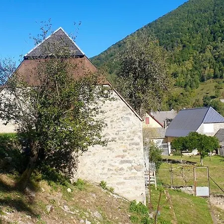 Chalet De 2 Chambres Avec Terrasse Amenagee Et Wifi A Ger De A 4 Km Des Pistes * Boutx