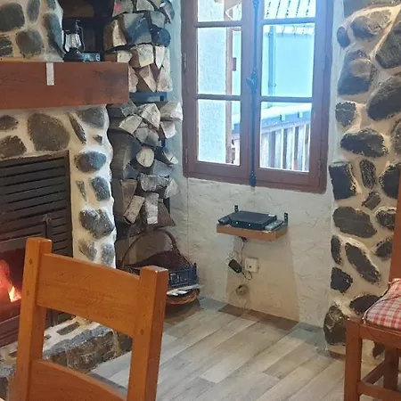 בקתה Chalet De 2 Chambres Avec Terrasse Amenagee Et Wifi A Ger De A 4 Km Des Pistes *