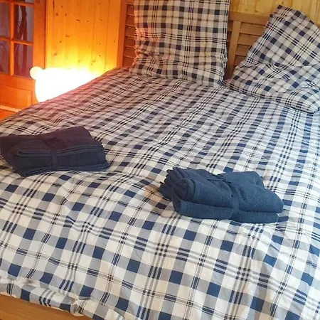 Chalet De 2 Chambres Avec Terrasse Amenagee Et Wifi A Ger De A 4 Km Des Pistes בקתה Boutx